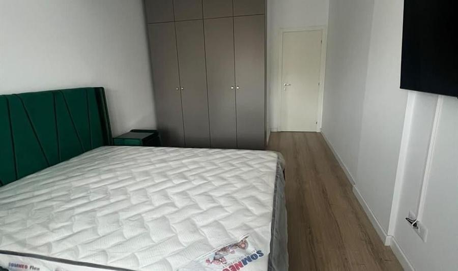 Apartament cu 2 camere decomandat în Costin Georgian