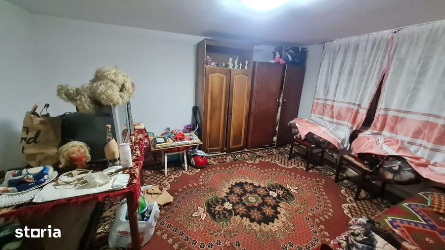 Casă cu 3 camere cu Teren 110 Mp în Cristian