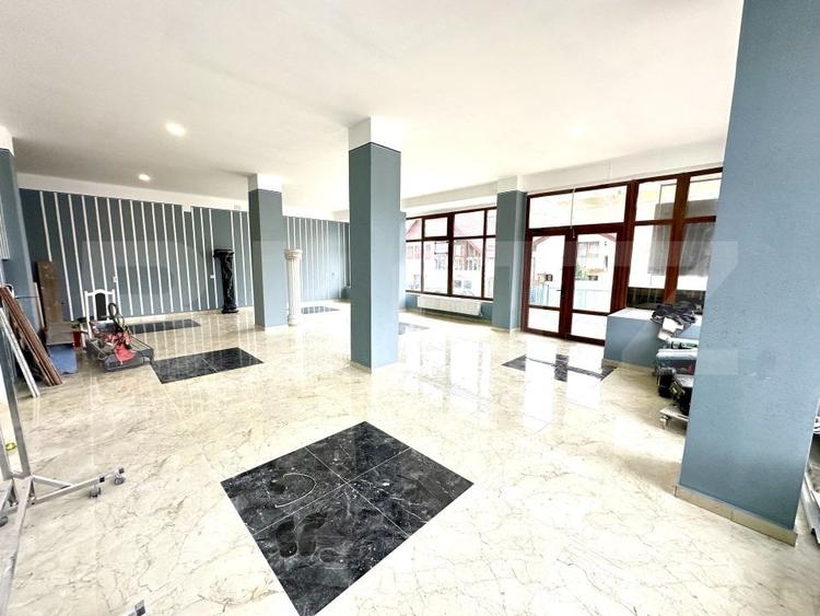 Spațiu comercial, de 350 mp, în Blaj