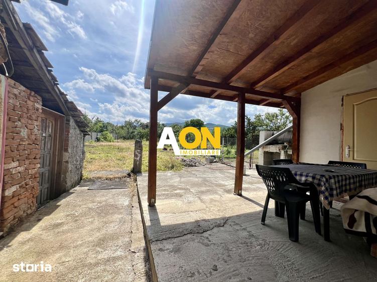 Casă cu 2 camere cu Teren 770 Mp în Micești