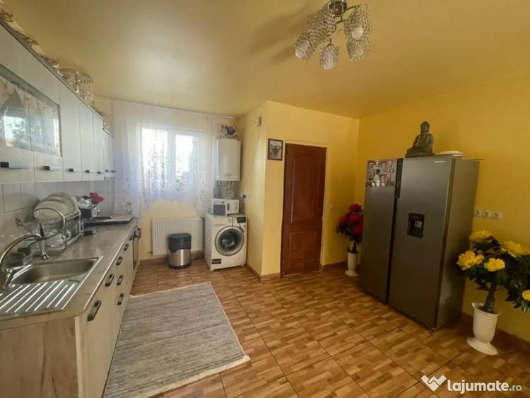 Casă cu 3 camere cu Teren 350 Mp în Ferneziu