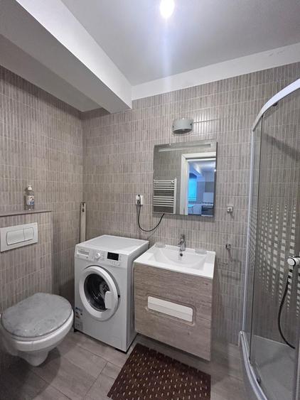 Apartament cu 2 camere decomandat în Florești