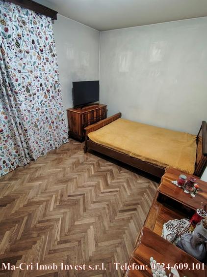 Apartament cu 3 camere semidecomandat în Obor