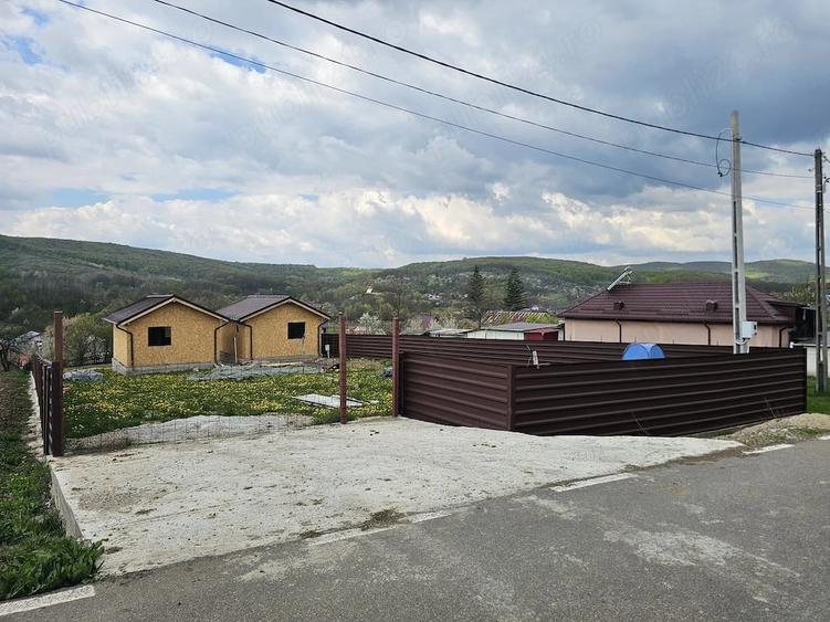 Casă cu Teren 1000 Mp în Gorgota