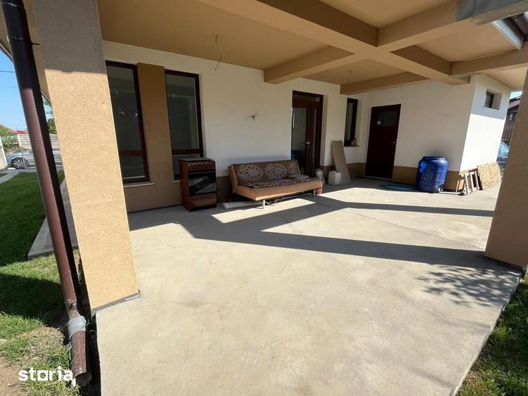 Casă cu 3 camere cu Teren 300 Mp în Sânmartin