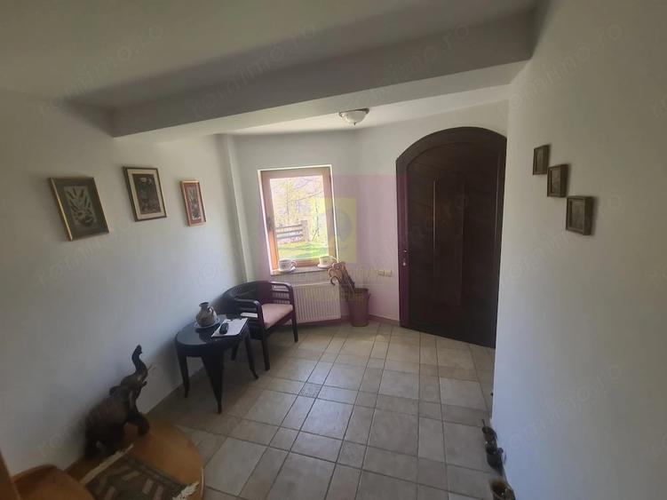 Casă cu 6 camere cu Teren 2066 Mp în Breaza