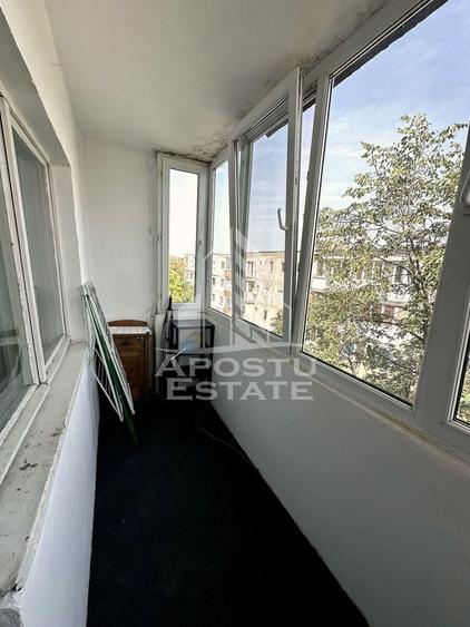 Apartament cu 2 camere semidecomandat, mobilat în Freidorf