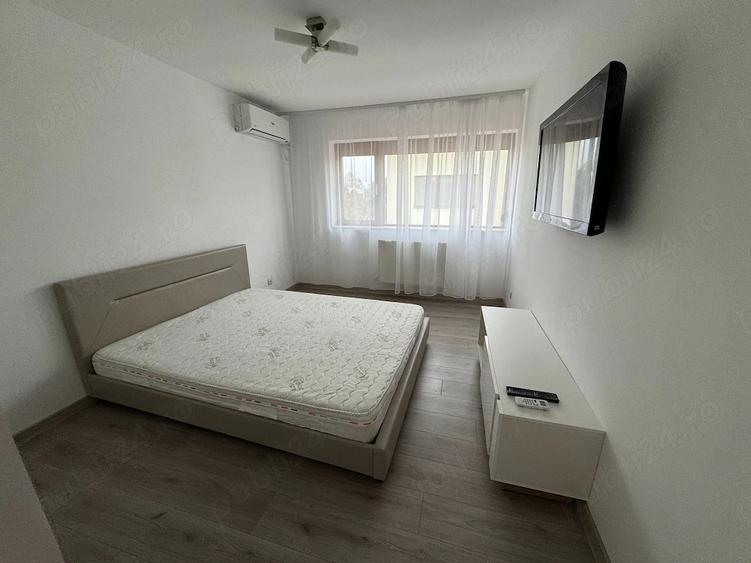 Casă cu Teren 200 Mp în 1 Decembrie