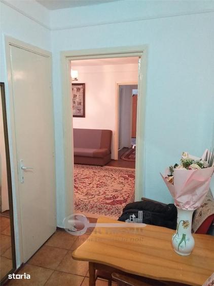 Apartament cu 2 camere în Podu Roș