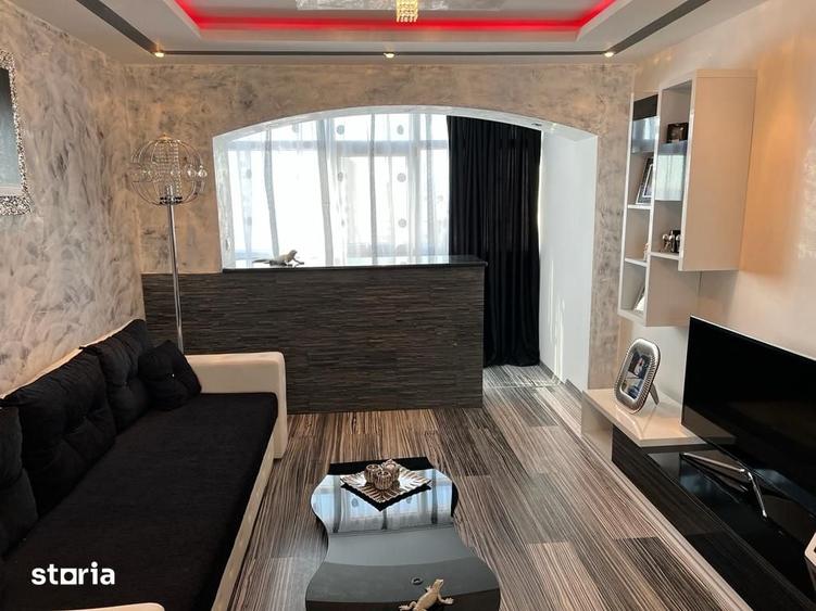 Apartament cu 2 camere semidecomandat în Micro 6