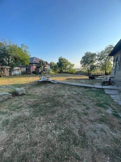 Casă cu 3 camere cu Teren 800 Mp în Fundeni