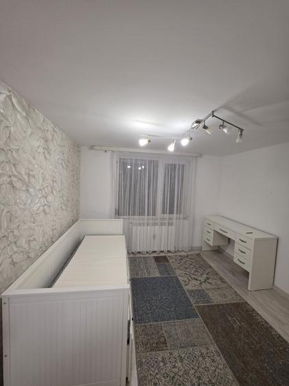 Apartament cu 2 camere decomandat în Exterior Vest