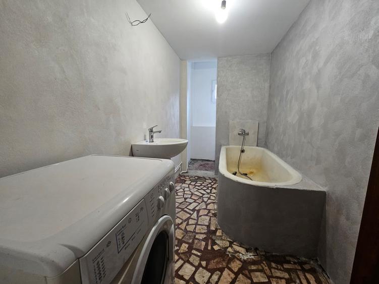 Casă individuală cu 4 camere cu Teren 1116 Mp în Valea Doftanei