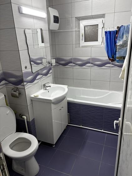 Apartament cu 2 camere decomandat în Piața Centrală