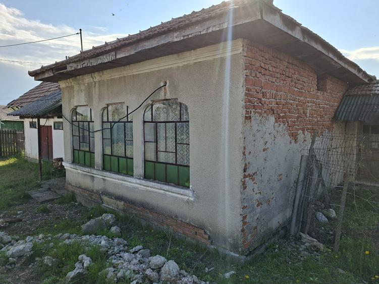 CASA, Livada Samburesti, langa Dragasani, apoape de Pitesti - 1