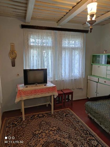 Casă cu Teren 3000 Mp în Moscu