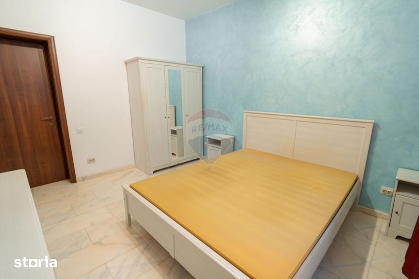 Casă cu 5 camere cu Teren 500 Mp în Brănești
