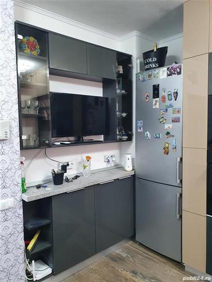 Apartament cu 3 camere decomandat, mobilat în Berceni