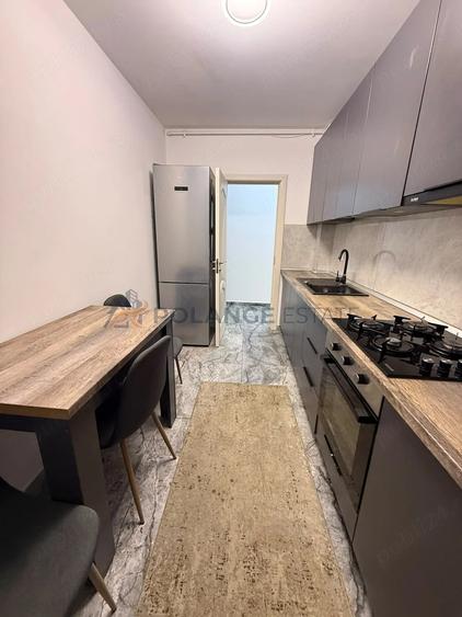 Apartament cu 2 camere decomandat în Tomis Plus