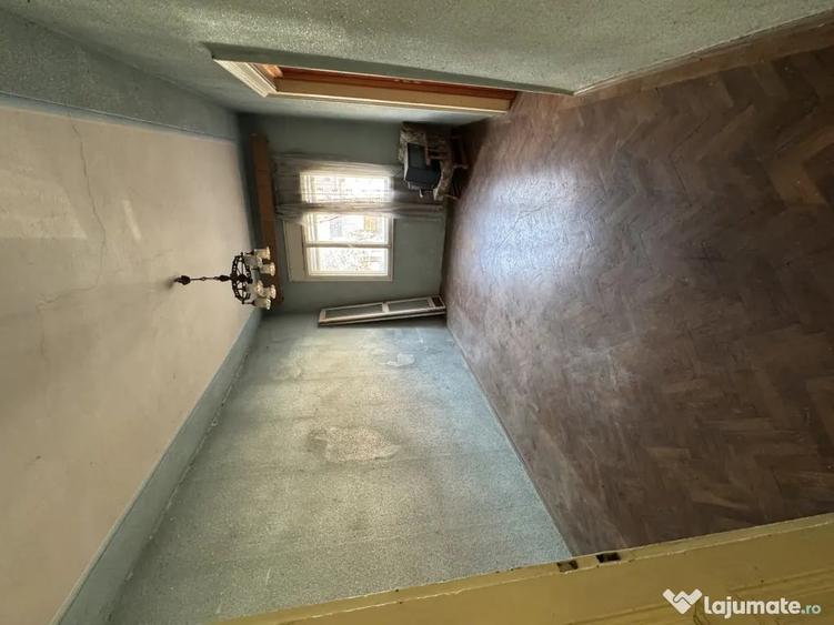 Casă cu 2 camere în Central