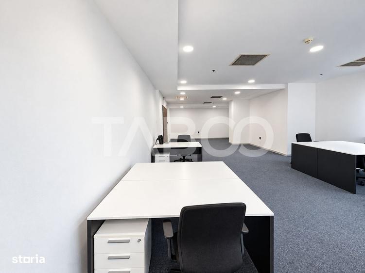 Spațiu comercial, de 75 mp, în Paltin