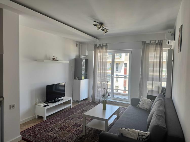 Apartament cu 2 camere decomandat în Pipera