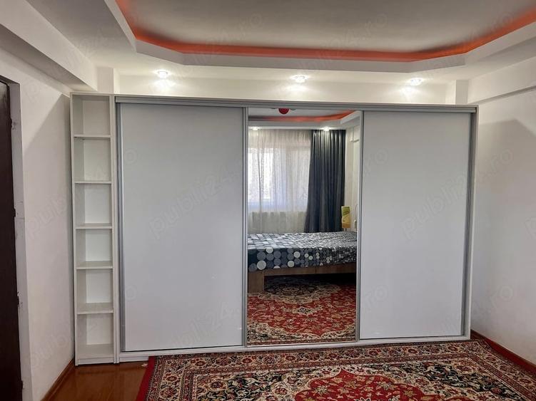 Garsonieră decomandată în Central