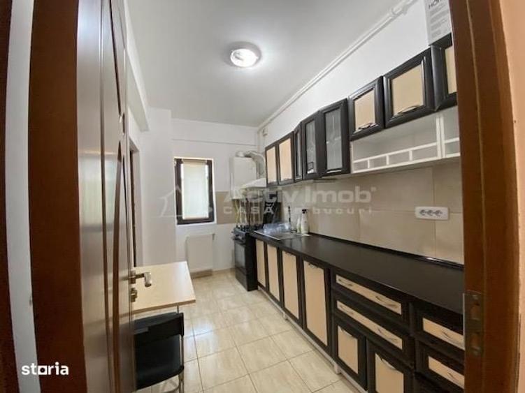 Apartament cu 3 camere în Sisești