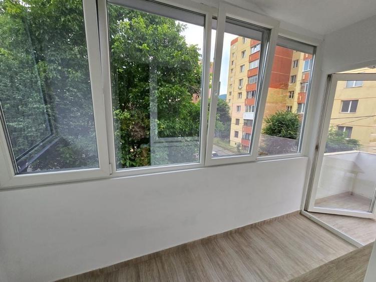 Apartament cu 2 camere decomandat în Mărăței