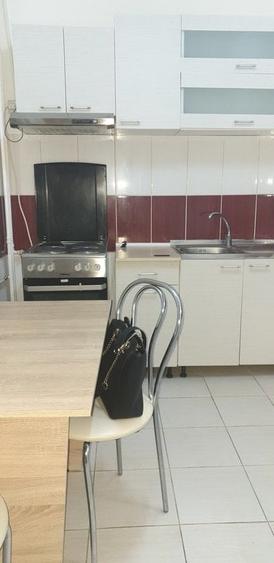 Garsonieră decomandată în Alexandru Obregia