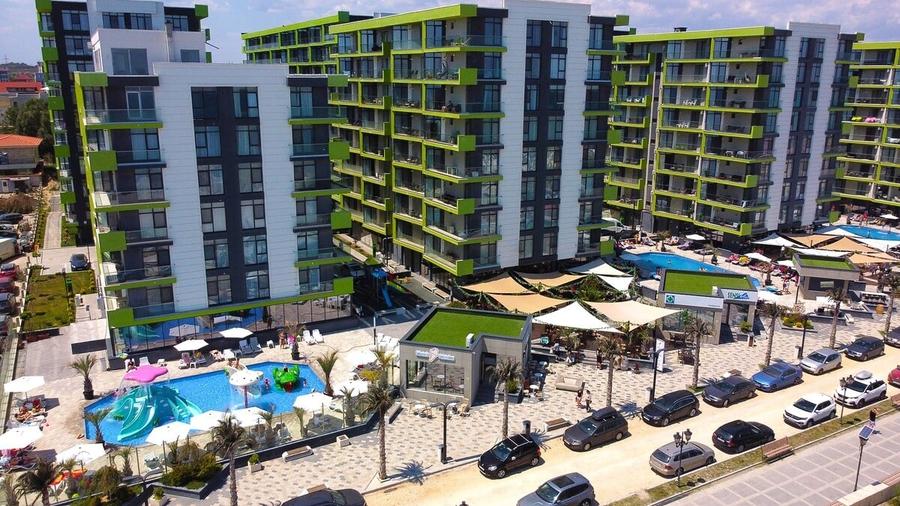Apartament cu 3 camere decomandat în Mamaia-Sat
