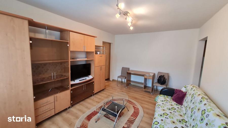 Apartament cu 2 camere semidecomandat în Central