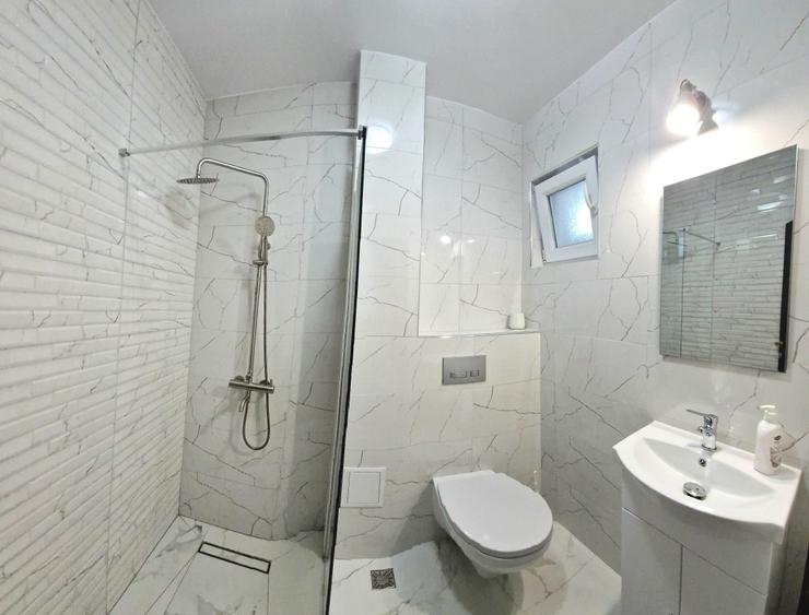 Apartament cu 3 camere decomandat în Cetate