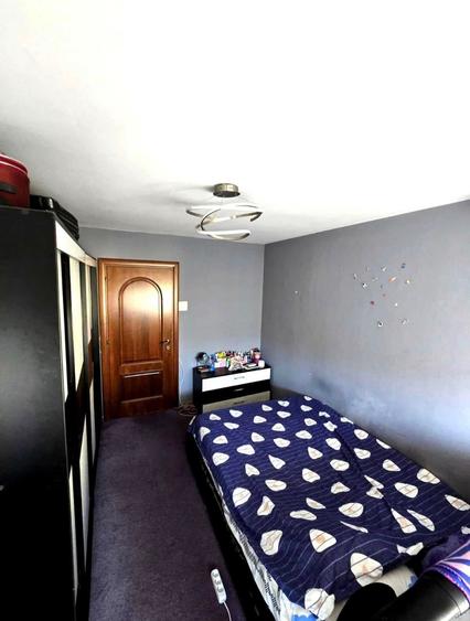 Apartament cu 3 camere decomandat în Colentina