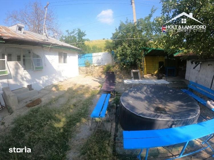 Casă cu 3 camere cu Teren 1492 Mp în Vadu Săpat