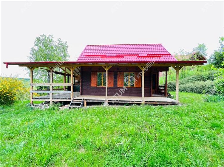 Casă individuală cu 2 camere cu Teren 1226 Mp în Fântânele
