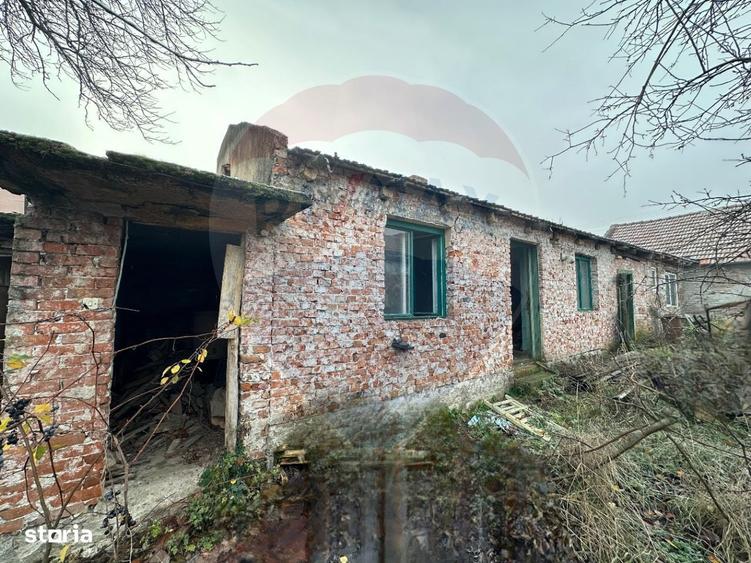 Spațiu comercial, în Bârzești