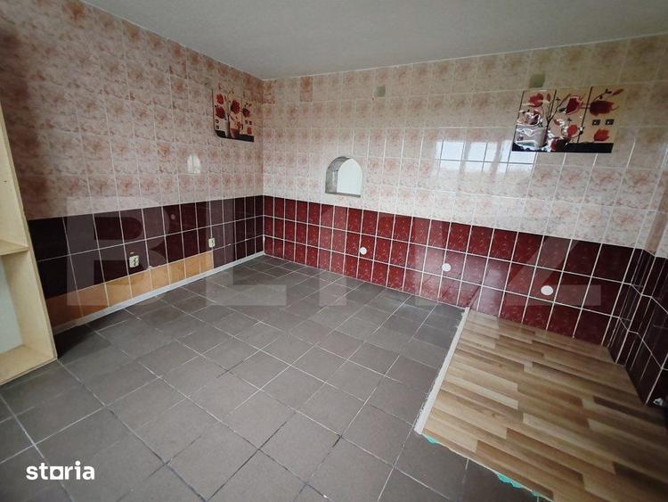 Spațiu comercial, de 100 mp, în Jibou