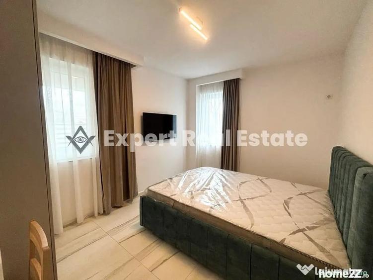Apartament cu 3 camere semidecomandat în Central