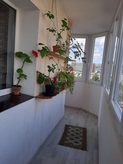 Inchiriez apartament