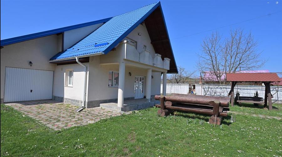 Casă individuală cu 5 camere cu Canalizare în Arghira