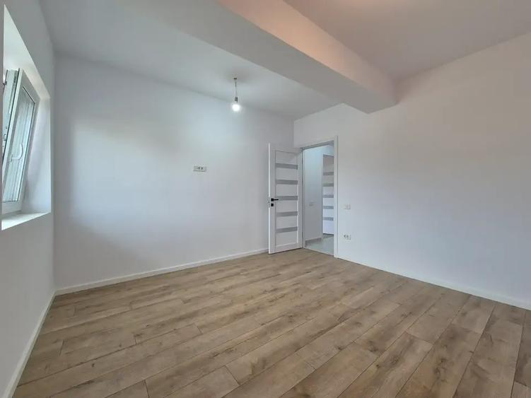 Apartament cu 2 camere decomandat în Titan — fotografia 3