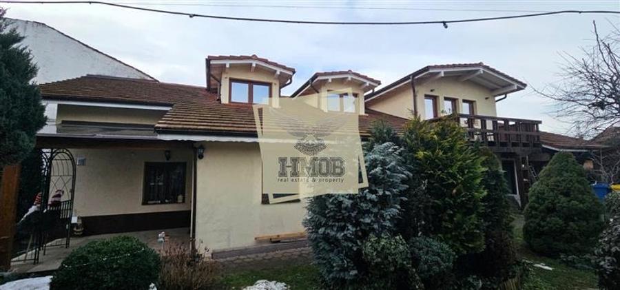 Casă individuală cu 5 camere cu Teren 336 Mp în Piața Cluj