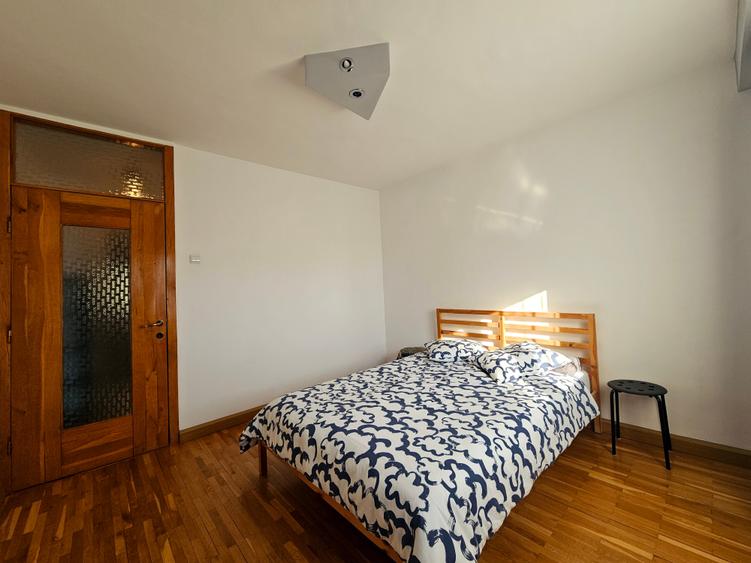 Apartament cu 3 camere decomandat, mobilat în Nerva Traian
