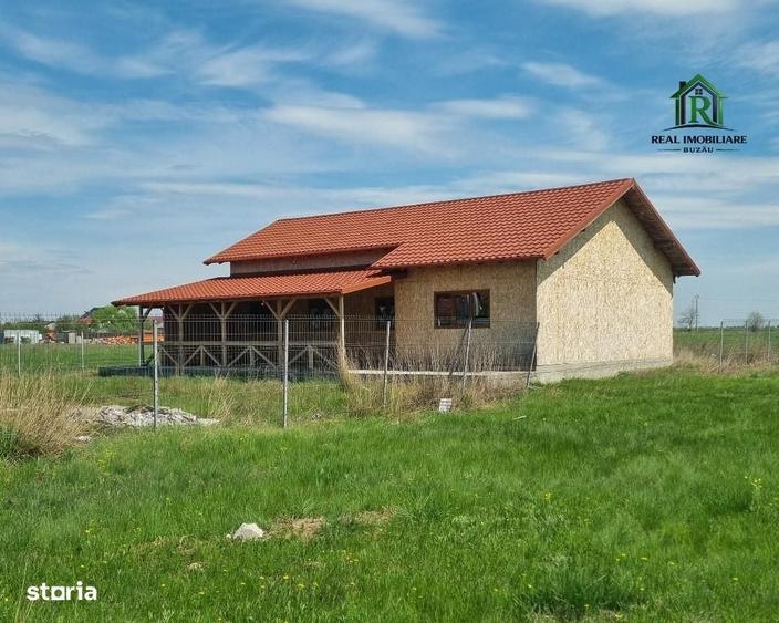 Casă cu 3 camere cu Teren 1000 Mp în Central