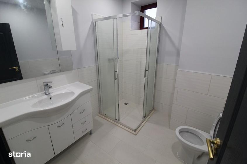 Spațiu comercial, de 1,100 mp, în Ultracentral