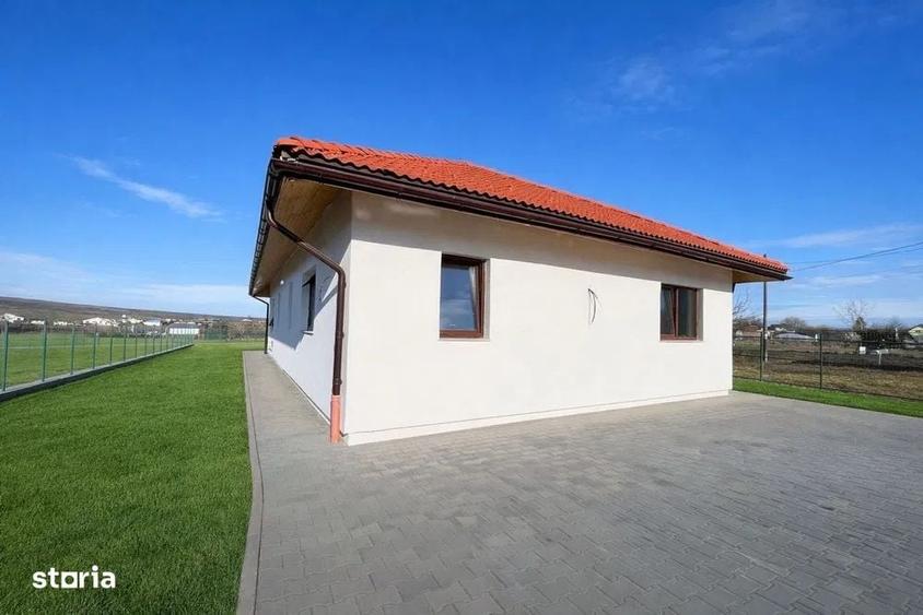 Casă cu 4 camere în Juc-Herghelie