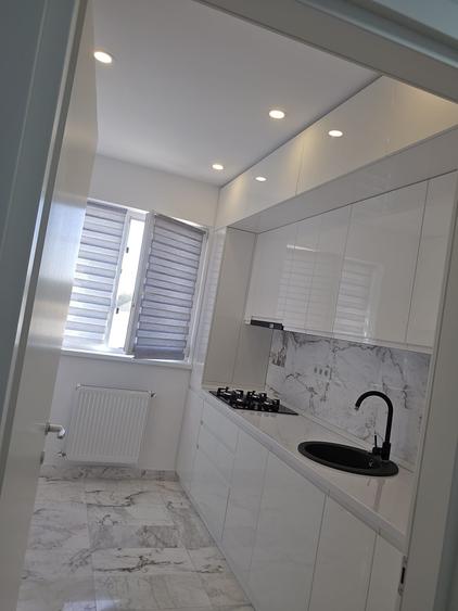 Apartament cu 2 camere decomandat în Olteni