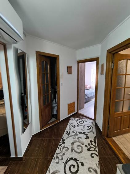 Apartament cu 2 camere decomandat în Gară