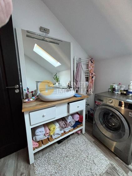 Duplex cu 4 camere cu Canalizare în Horpaz